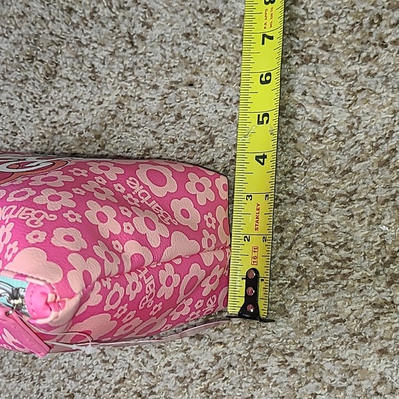 Barbie Make-up Accessory Bag - Picture 7 of 7